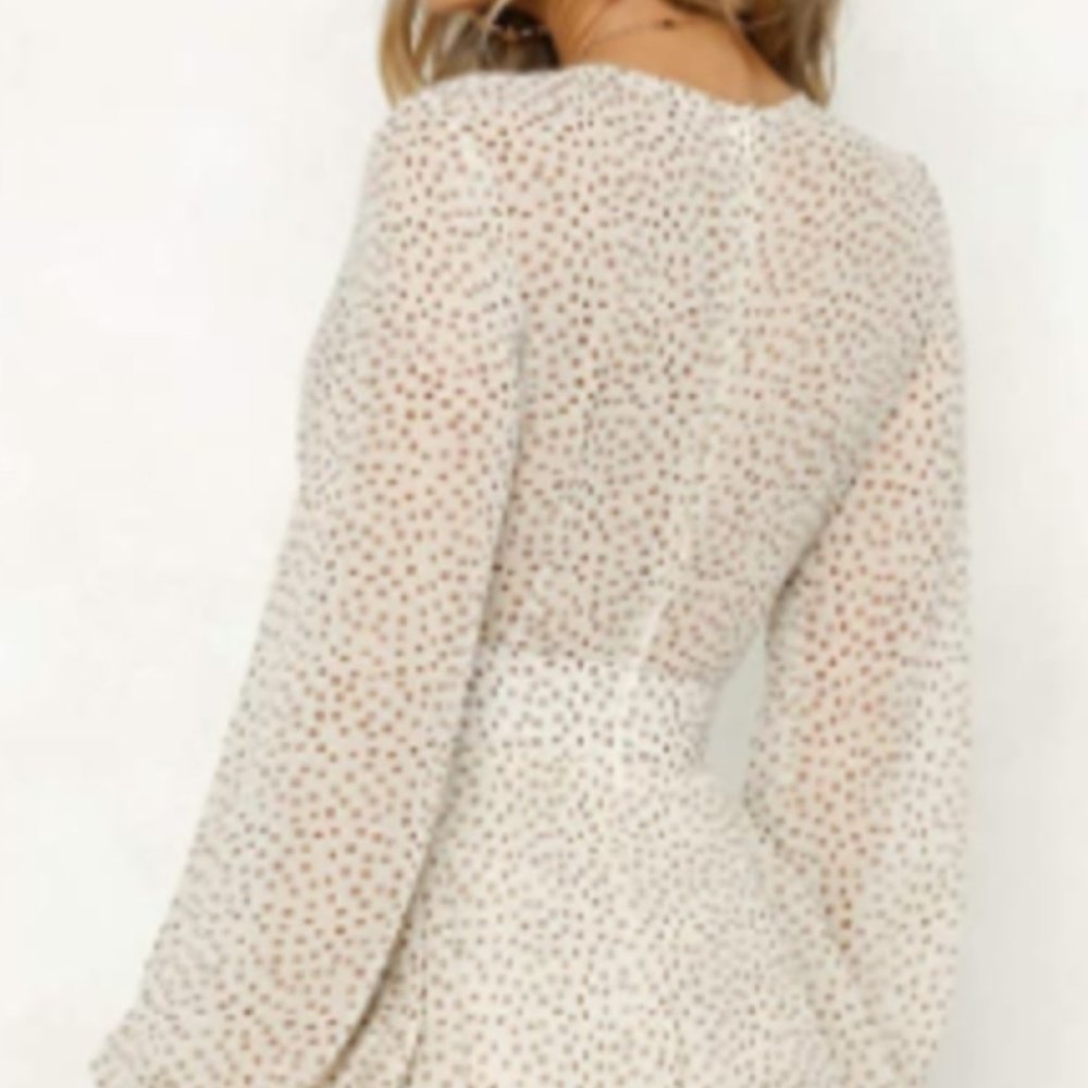 Ruffle Plunge Printed Romper - Picture 2 of 5
